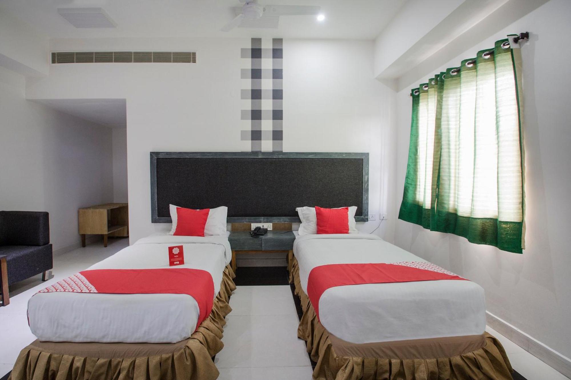 Hotel O Palak Residency Near Erragadda Metro Station Hyderabad Exterior photo